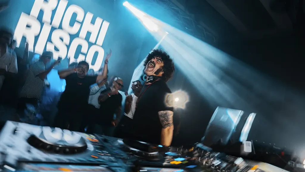 SYNCIO